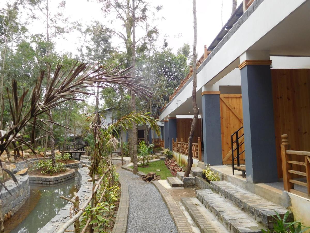 Kolaahalam Mainland Resorts & Spa Yercaud Exterior photo